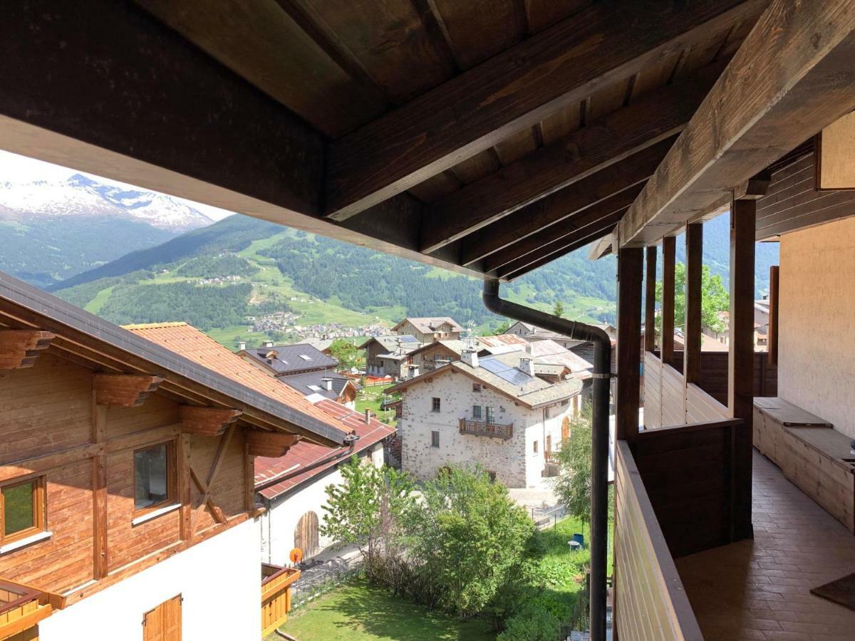 Piccola Residenza By Holiday World Apartment Oga Exterior foto