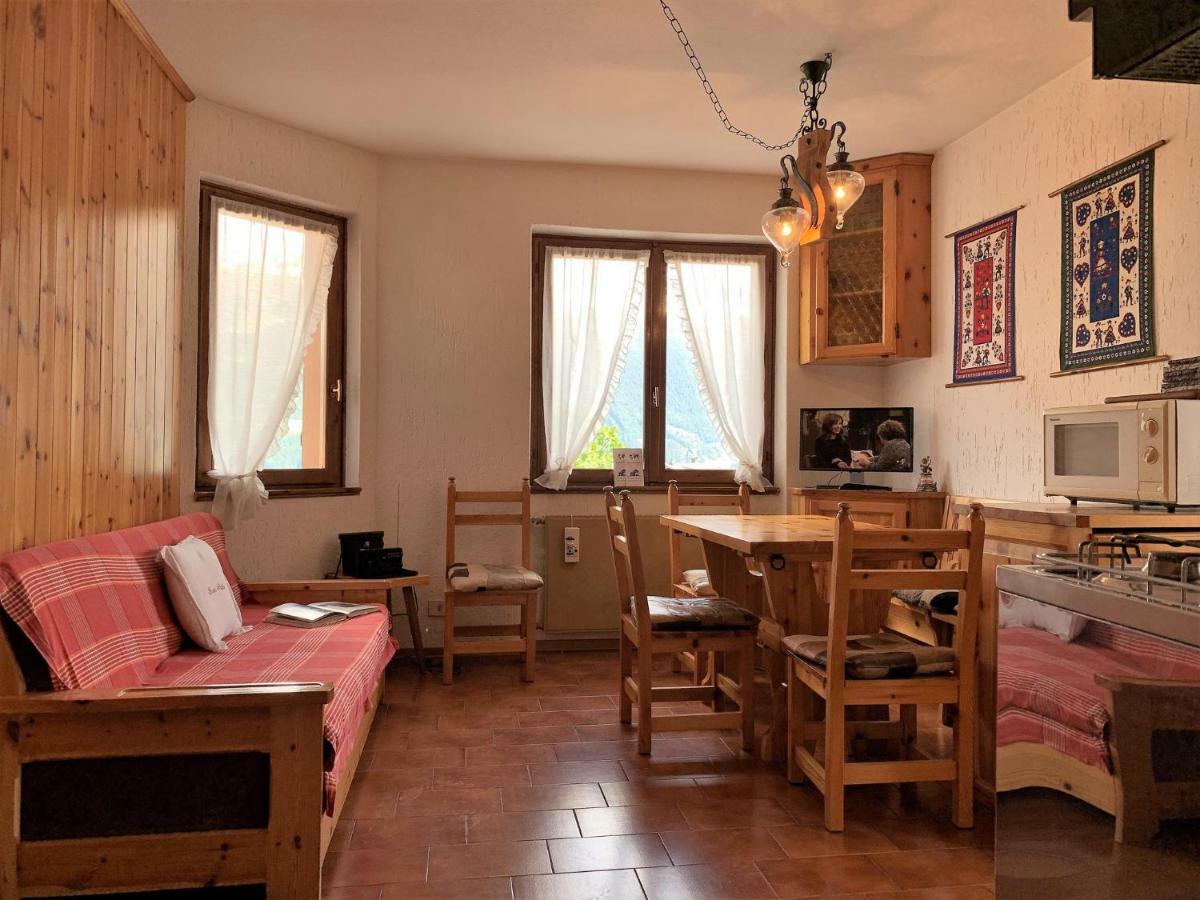 Piccola Residenza By Holiday World Apartment Oga Exterior foto