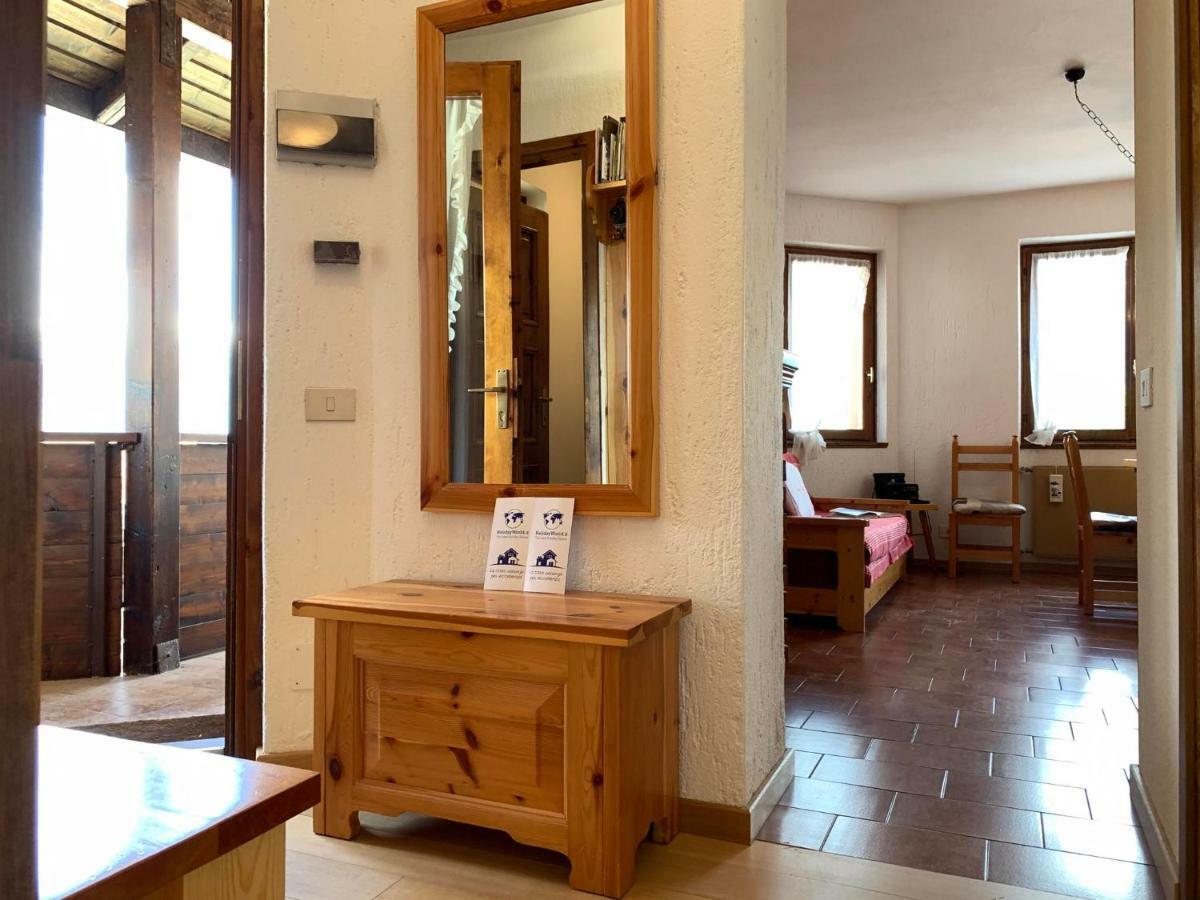 Piccola Residenza By Holiday World Apartment Oga Exterior foto